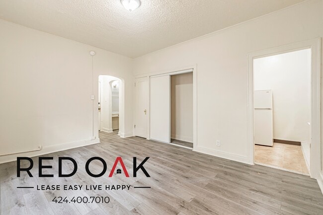 Building Photo - 153 N New Hampshire Ave Unit 112