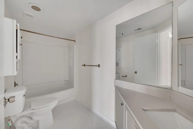 Photo - 900 19th Ave S Unit 706