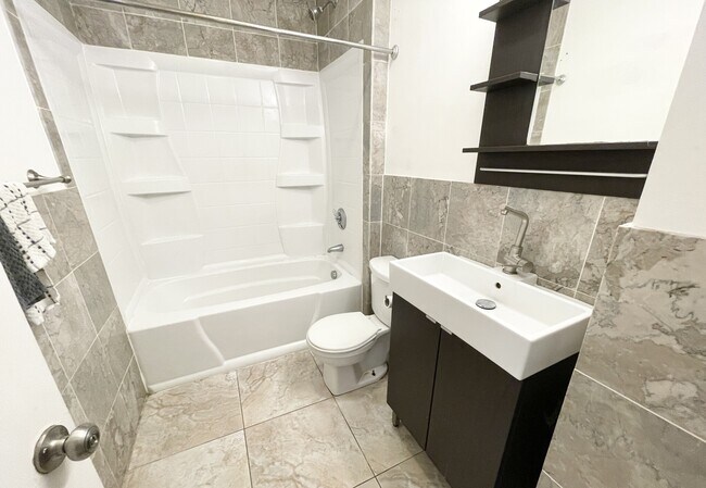 Photo - 33 Edison Grn