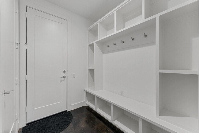 Photo - 5854 E Post Oak Ln