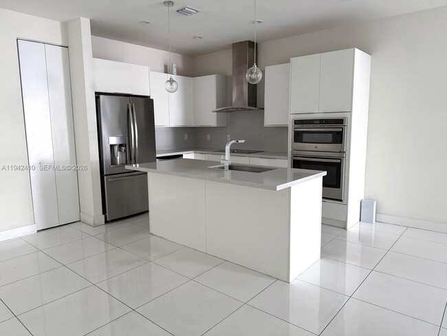 Photo - 10220 NW 63rd Terrace Unit 101