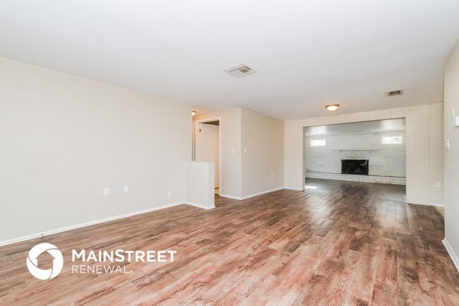 Photo - 1050 Normandy Blvd