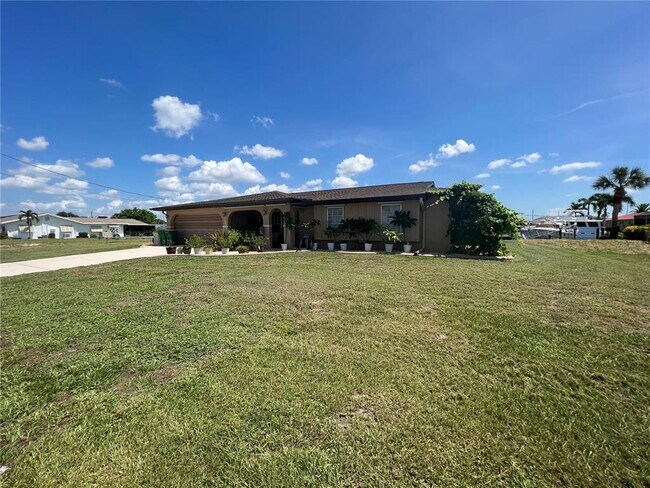 Photo - 110 Sinclair St SE