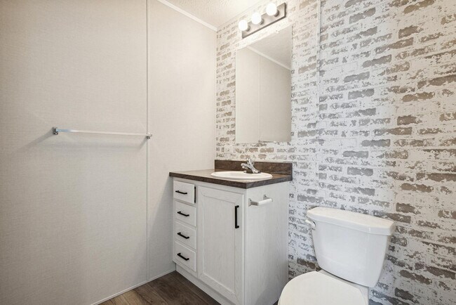 Photo - 5445 Hick's Corner St