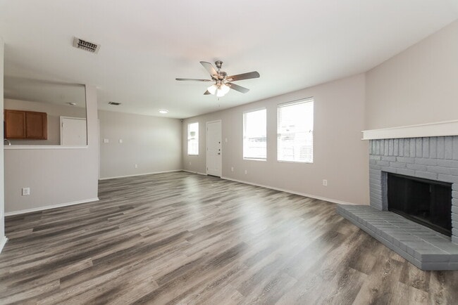 Photo - 1201 Evergreen St
