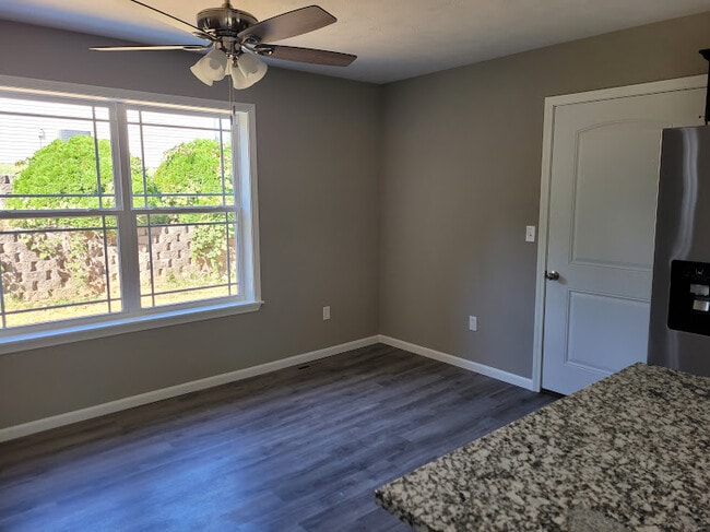 305 Dogwood Pl