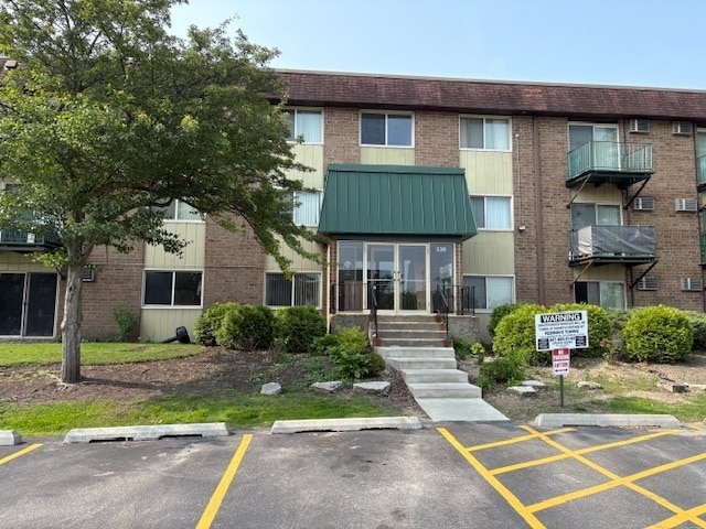 Photo - 240 Springhill Dr Condo Unit 309