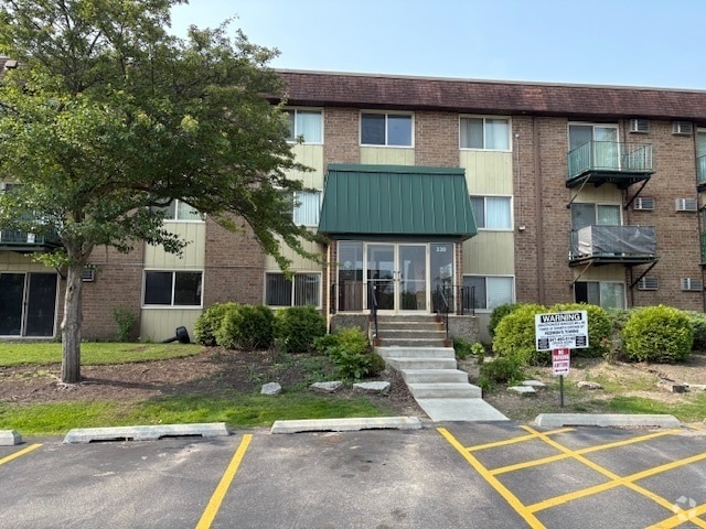 Building Photo - 240 Springhill Dr Unit 309 Rental