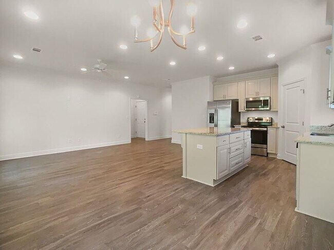 Photo - 5035 Easton Dr