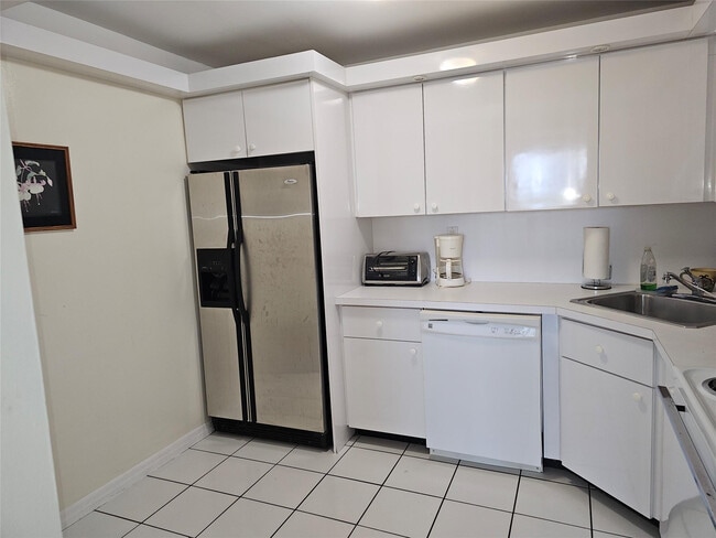 Photo - 2750 NE 183rd St Unit 1101