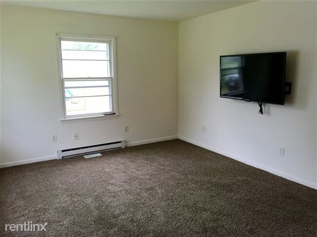 Photo - 1405 Arbutus Dr