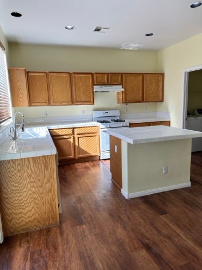 Photo - Downstairs Bed and Bath!