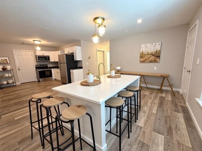 Building Photo - 67 Aloha Cir Unit A