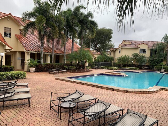 Photo - 1283 SW 46th Ave Unidad 2608