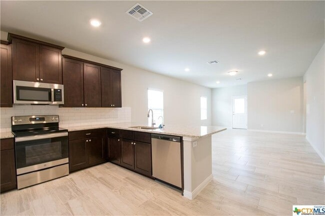 Photo - 2819 Wheatfield Wy