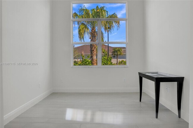 Photo - 5243 Rivo Alto Cir