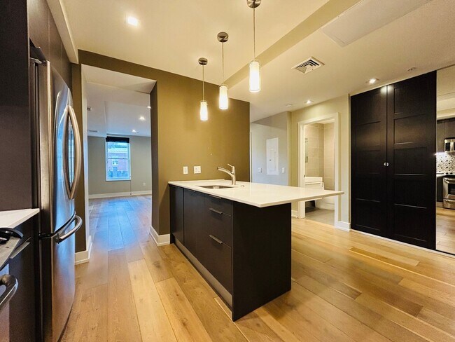 Photo - 4525 Walnut Associates LP