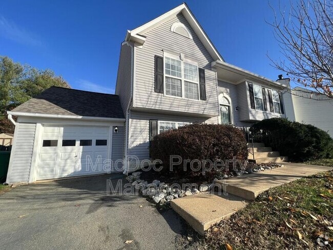 Building Photo - 16 N Jenny Lynn Rd Rental