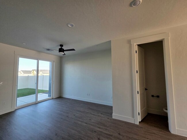 Photo - 4607 Highgarden Wy Unit Highgarden A