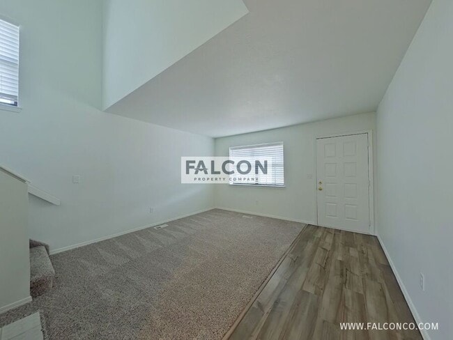 Photo - 5949 Wisteria Dr
