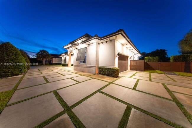 Photo - 10203 SW 136th St