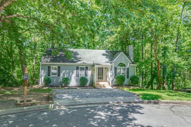 Photo - 2290 Greenfield Dr