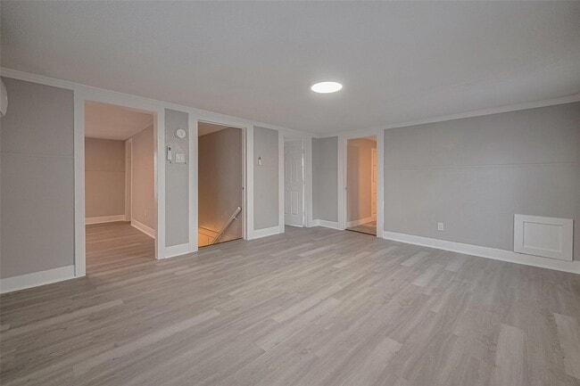 Photo - 1401 Collier St