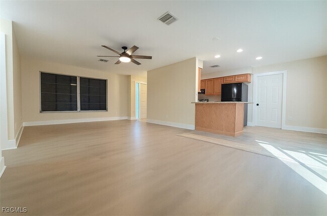 Photo - 732 Sesame Ct