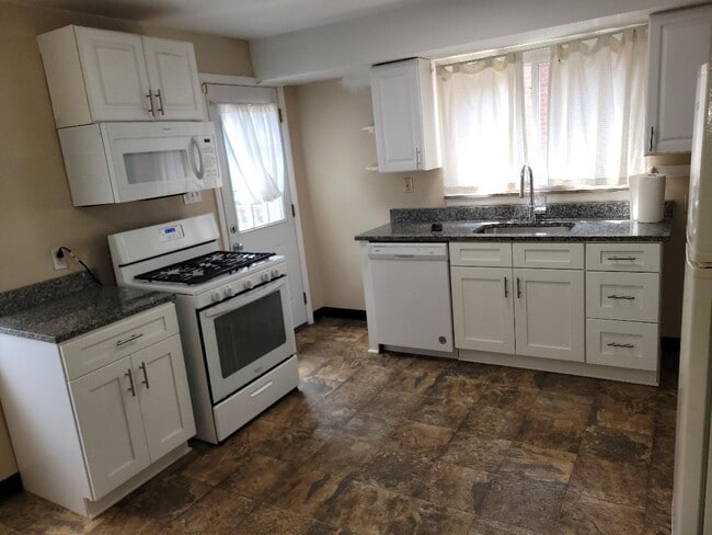 Photo - 332 E Pike St Unit 332