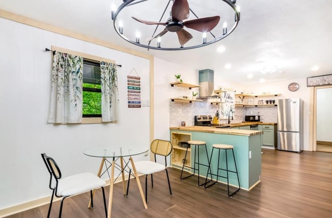 Photo - 338 Canter Ct