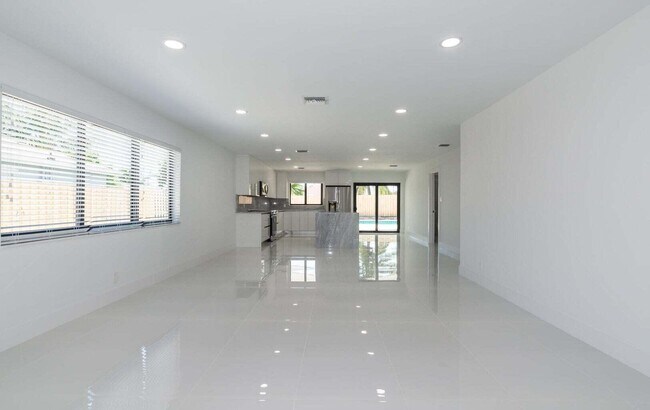 Photo - 524 NW 53rd St