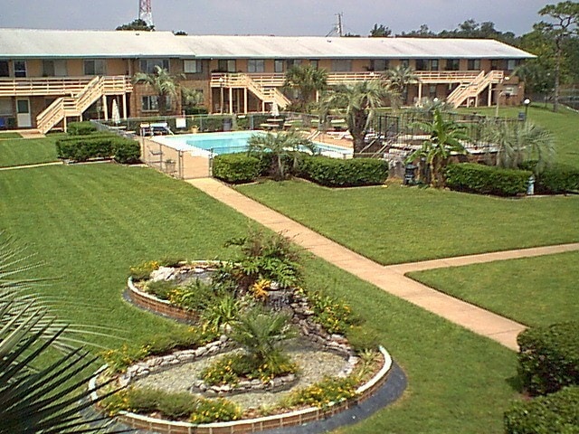 Photo - 9 Eglin Pky NE Unidad Shalimar Rentals