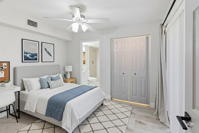 Photo - 23048 Oxford Pl