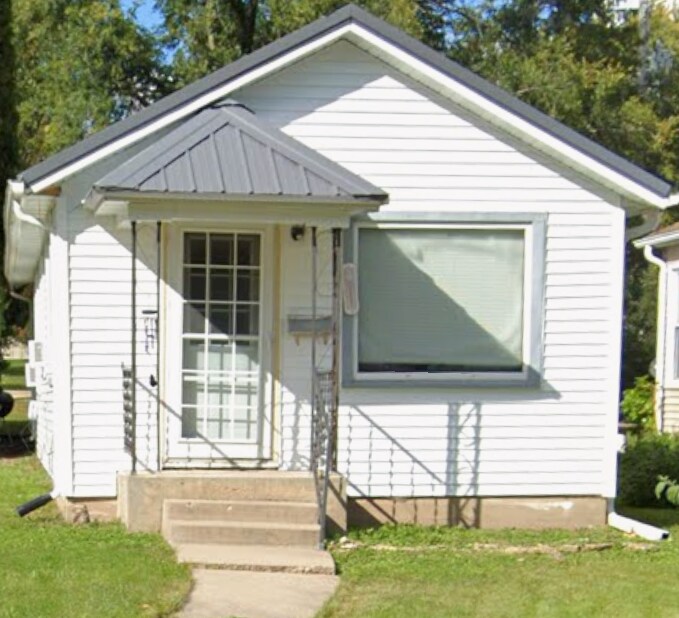 Photo - 1436 W American St