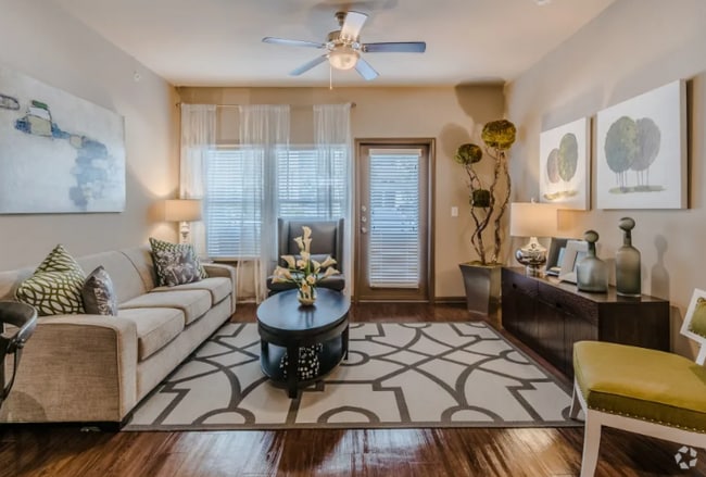 Building Photo - 7490 Coronado Ave Unit 11144 Rental