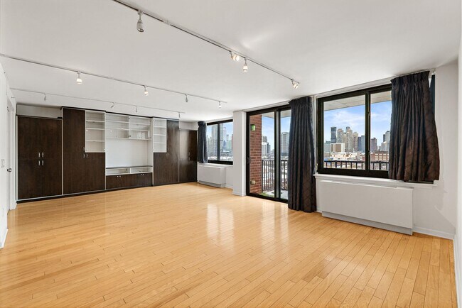 Photo - 700 Grove St Unit 9M