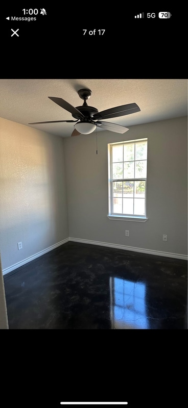 Photo - 725 E Locust St