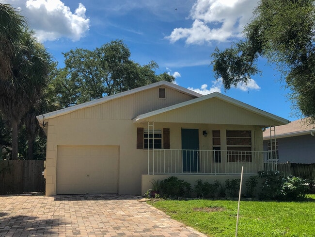 Photo - 7607 S Sherrill St