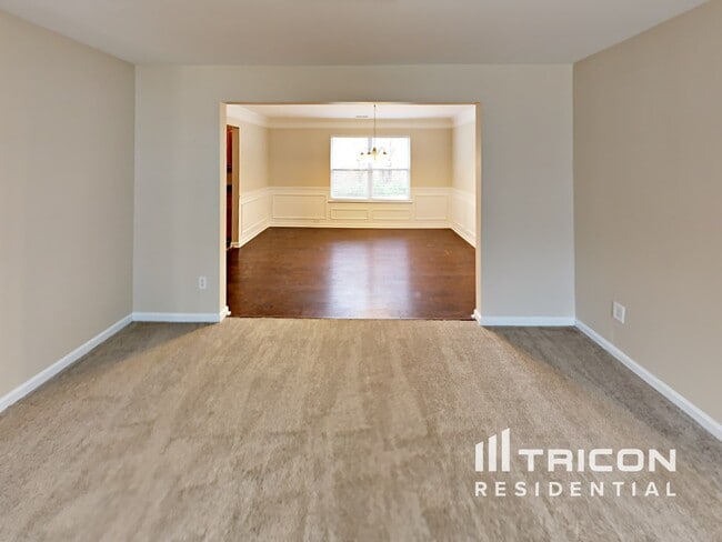 Photo - 11051 Southwood Dr