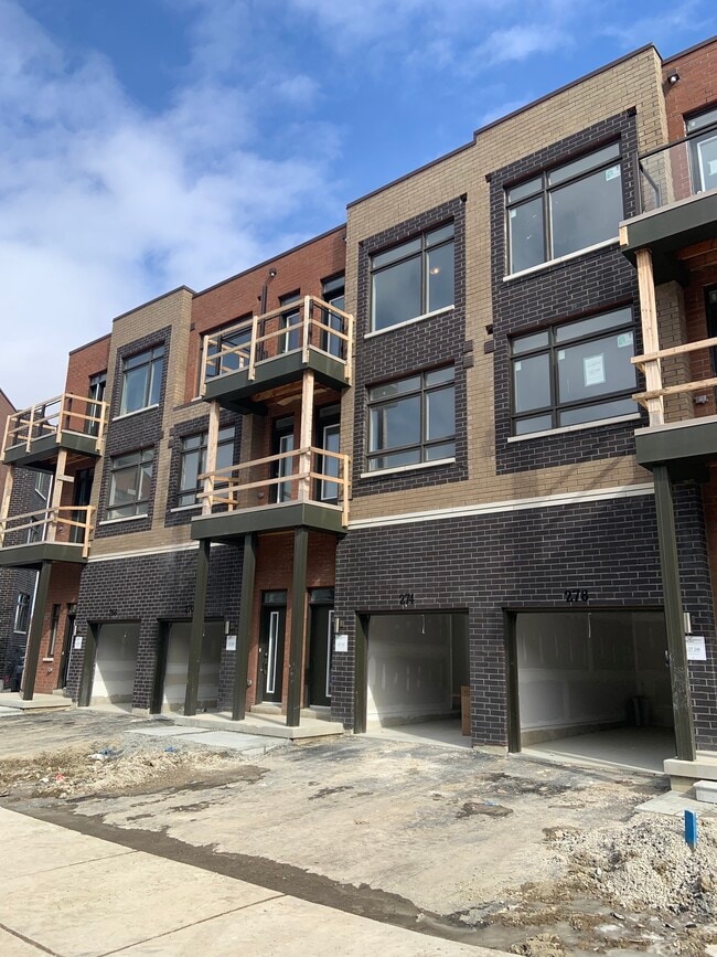 Photo - Outstanding 3-Bedroom Townhouse for Rent in Woodbridge