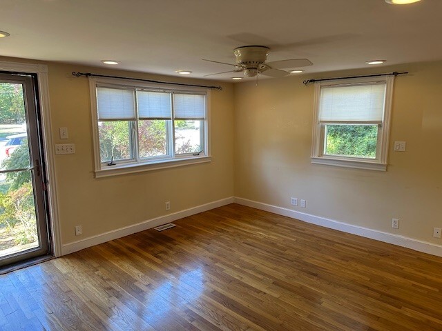 Photo - 25 Mountain Rd