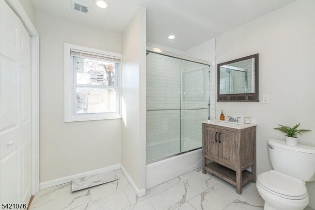 Photo - 116 Franklin St Unit 2