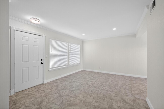 Photo - 1221 Cedar Post Ln Unit 8A