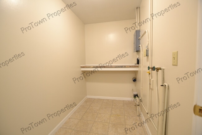Photo - 2315 Birchwood Ln