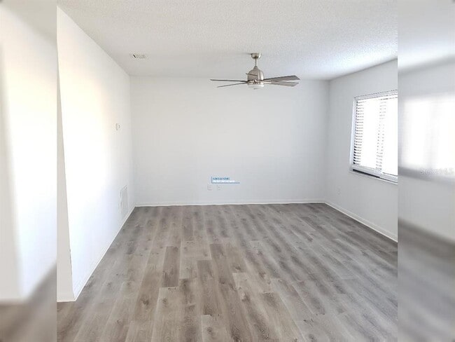 Photo - 4486 Yorkshire Ave