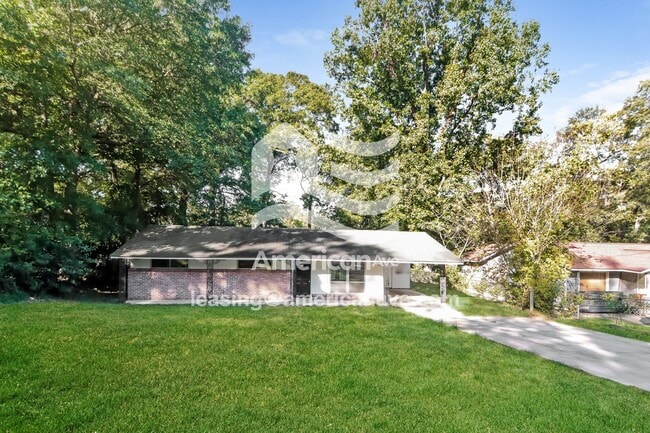 Building Photo - 939 Rosewood Dr