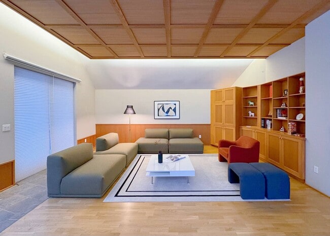 Building Photo - 1301 I St