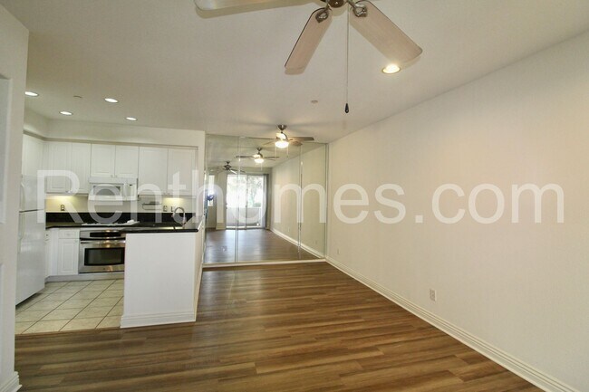 Photo - 10722 Sabre Hill Dr