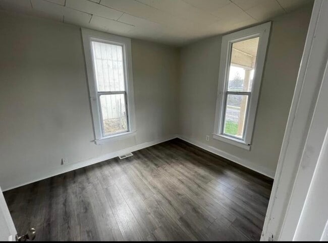 Photo - 1528 W Maxwell Ave