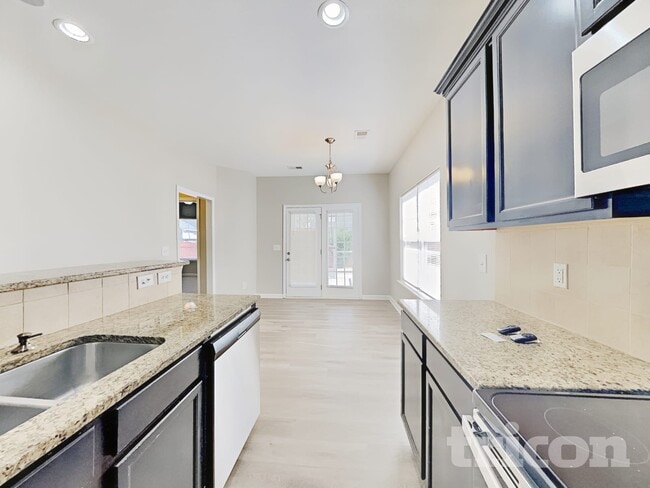 Photo - 441 Laurel Leaf Dr